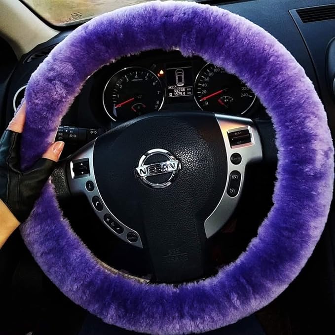 Genuine Fuzzy Wool Sheepskin Fur car Steering Wheel Cover for Adults Girls Women Men,Protector for Universal Steering Wheel 35CM-41CM, Anti-Slip,Comfort Luxurious, Gift for Women (Light Purple)