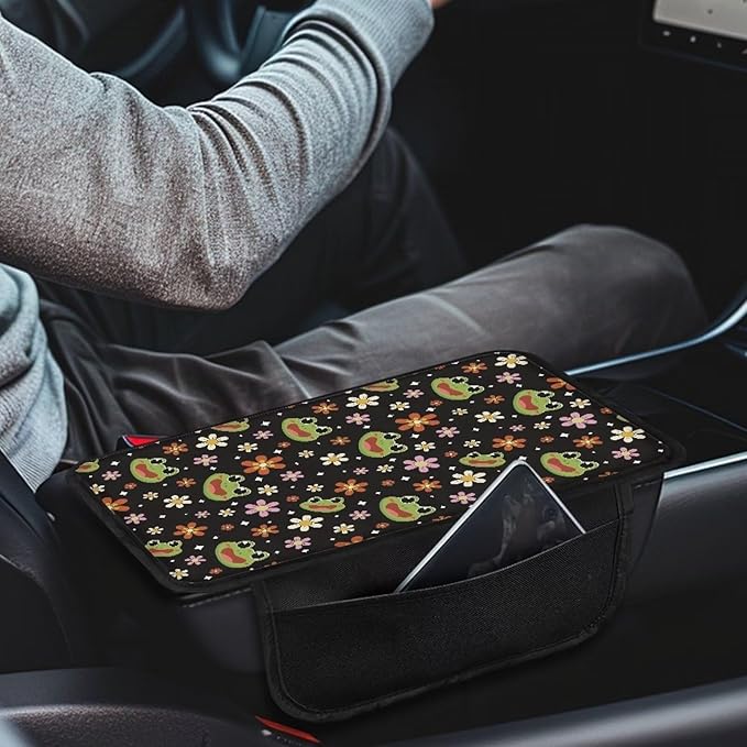 Dreaweet Car Center Console Cover with Pockets Frog Car Accessories,Universal Comfortable Arm Rest Cover Pad for Truck Car SUV,Cute Car Armrest Cover for Women