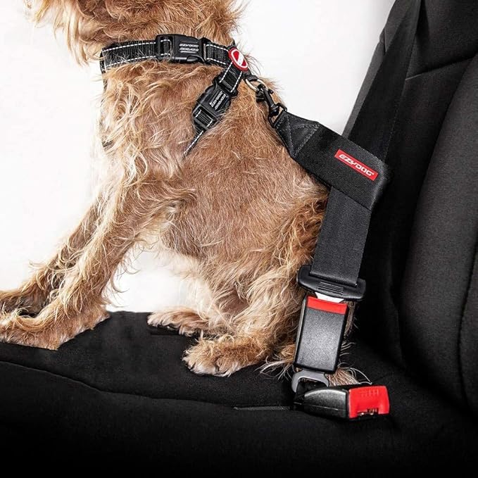 EzyDog Universal Dog Seat Belt Restraint for Cars – Durable Easy to Use Seatbelt Attachment for Dog Harness with Superior Strength and Nylon Webbing