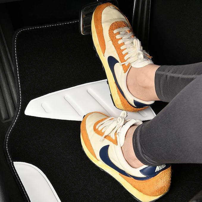 CAR PASS Waterproof Universal Fit Car Floor Mats, Car Mats Fit for SUV,Vans,sedans, Trucks,Set of 4pcs Car Carpet with Driver Heel Pad (White)