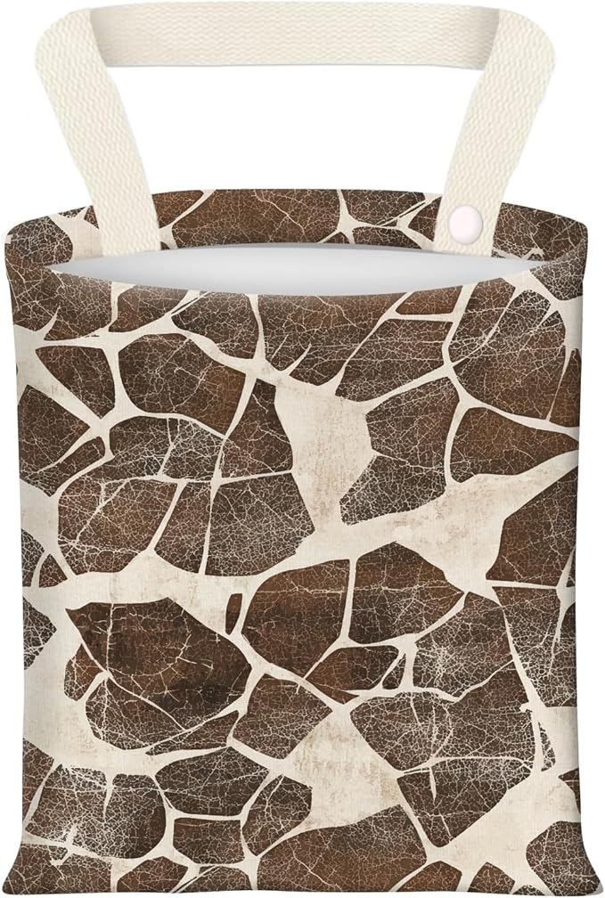 BEAKND Hanging Car Garbage Bag, Cute Car Trash Can Bag, Automotive Accessories for Women Men Cute Brown Cow Print